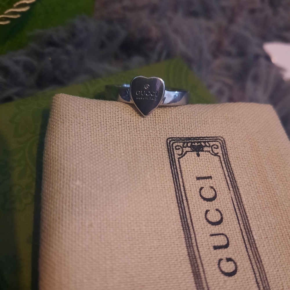 Gucci Sterling Silver Trademark Heart Ring